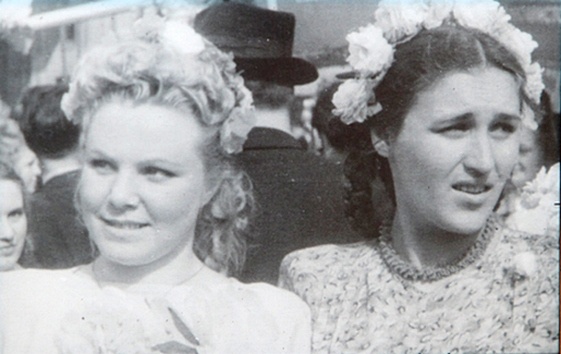 Нонна Мордюкова и ее сестра Наталья. Фото из семейного архива