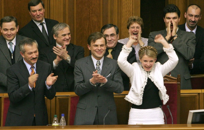 «Приблизительно год назад я рассказал Тимошенко об идее запрета или ограничения деятельности офшоров в Украине. Дал теорию. Две недели с финансистами размышляли. А после чуть ли не каждую неделю получал от нее звонок: «Сережа, ну давай уже!» 