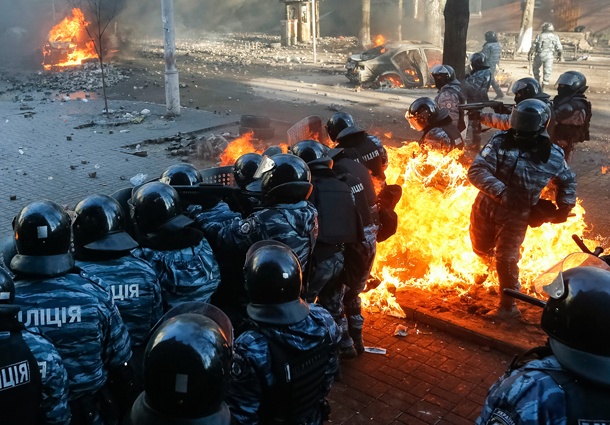 В течение «мирного наступления» 18 февраля силовики вытеснили повстанцев, захватив часть Майдана Незалежности