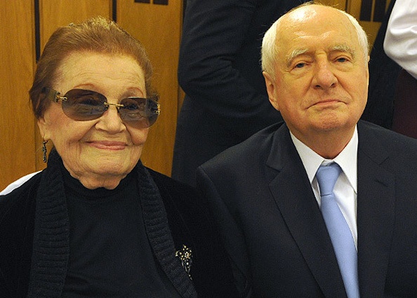 С супругой Ниной Тихоновной Лапшиновой Марк Анатольевич прожил почти 60 лет, она умерла в 2014 году 