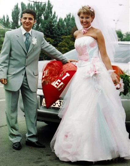 Свадебное фото Владимира и Елены Зеленских, 2003 год. С будущей женой Леной Кияшко Володя познакомился еще в школе, они учились в параллельных классах