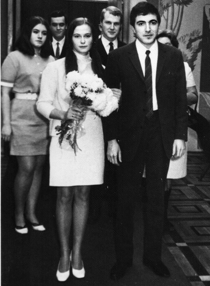 Cвадьба Бориса Березовского и Нины Коротковой, 12 декабря 1969 года. «Мама невероятной красавицей была, а папа красивых женщин всегда любил»