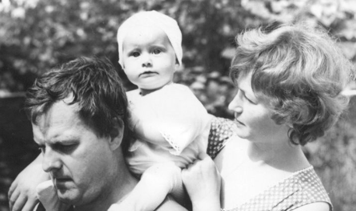 Анатолий и Людмила с дочерью Ксюшей, 1981 год