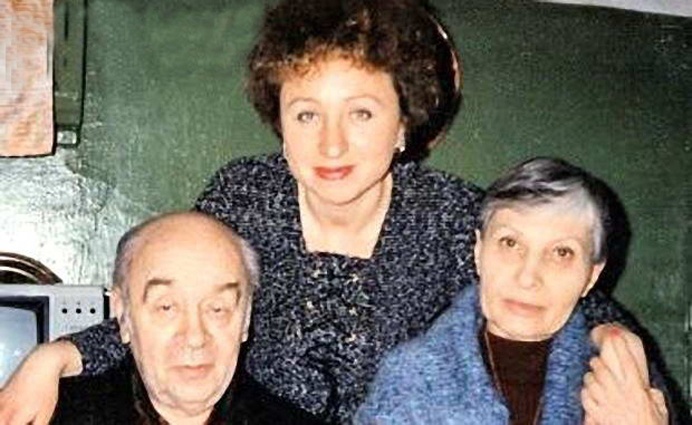 С дочерью Валентиной и женой Викторией