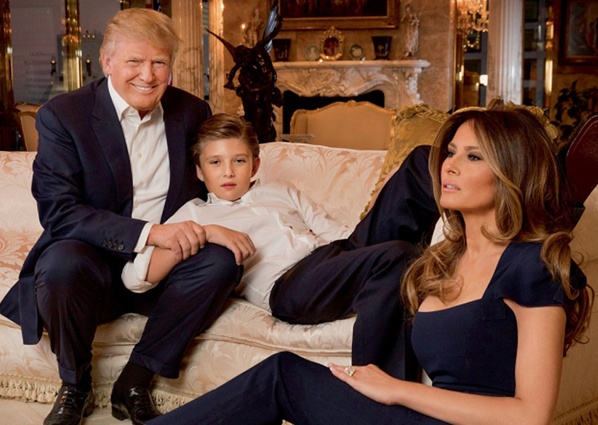 Дональд Трамп с сыном Бэрроном Уильямом и супругой Меланьей — бывшей моделью, уроженкой Словении. Всего у Трампа пятеро детей от трех браков и восемь внуков 