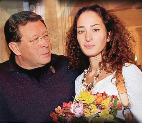 Второй муж Татьяны Васильевой артист Георгий Мартиросян с их дочерью Елизаветой