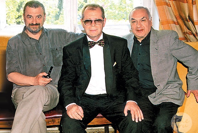 С писателями-сатириками и драматургами Григорием Гориным и Аркадием Аркановым, 90-е