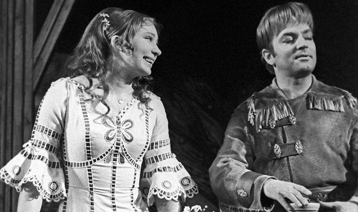С Михаилом Державиным в постановке Театра сатиры «Обыкновенное чудо», 1971 год
