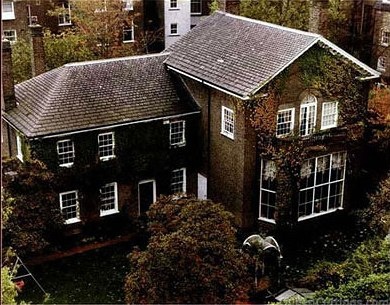 Дом в Кенсингтоне, в котором певец жил со своей женой Мэри. Фото: rock-book.ru