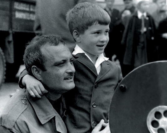 С сыном Колей, 1966 год