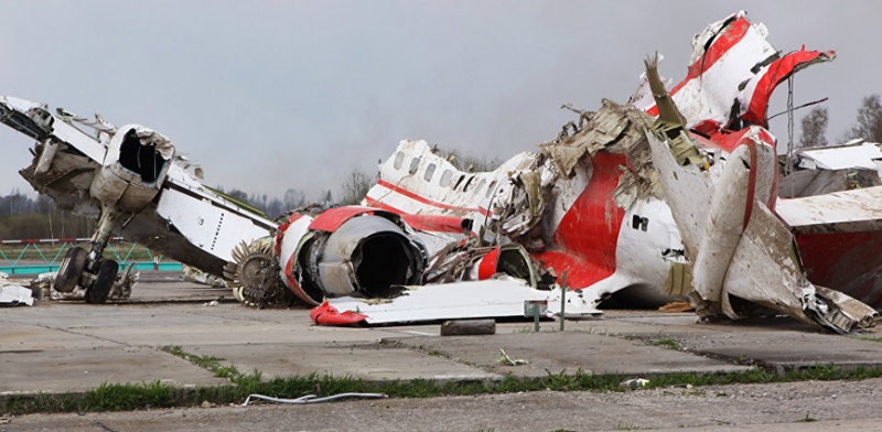 Обломки польского правительственного самолета Ту-154М