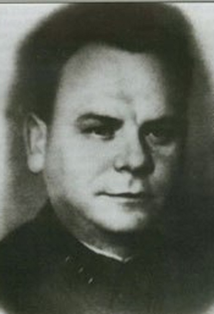 Комендант НКВД УССР Александр Шашков принимал активное участие в перераспределении имущества заключенных, составляя списки, каким работникам комендатуры что выдавать. В 1942 году после ранения застрелился