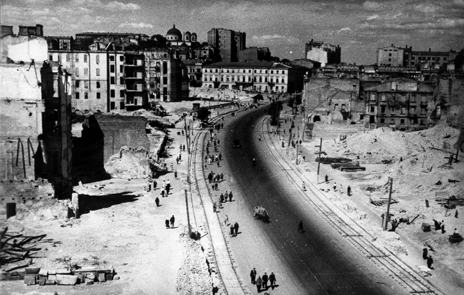 Панорама разрушенного Крещатика, 1943 год