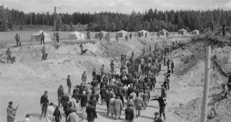 Еврейская колонна движется в Бабий Яр, 29 сентября 1941 года