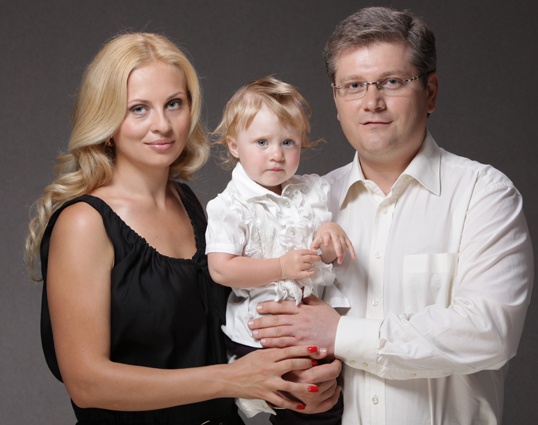 С супругой Еленой и дочерью Марией, 2010 год