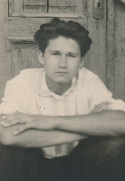 На родном пороге, 1948 год