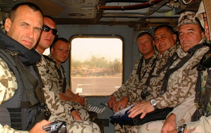Евгений Кириллович в составе миротворческой группы в Ираке, 2003 год